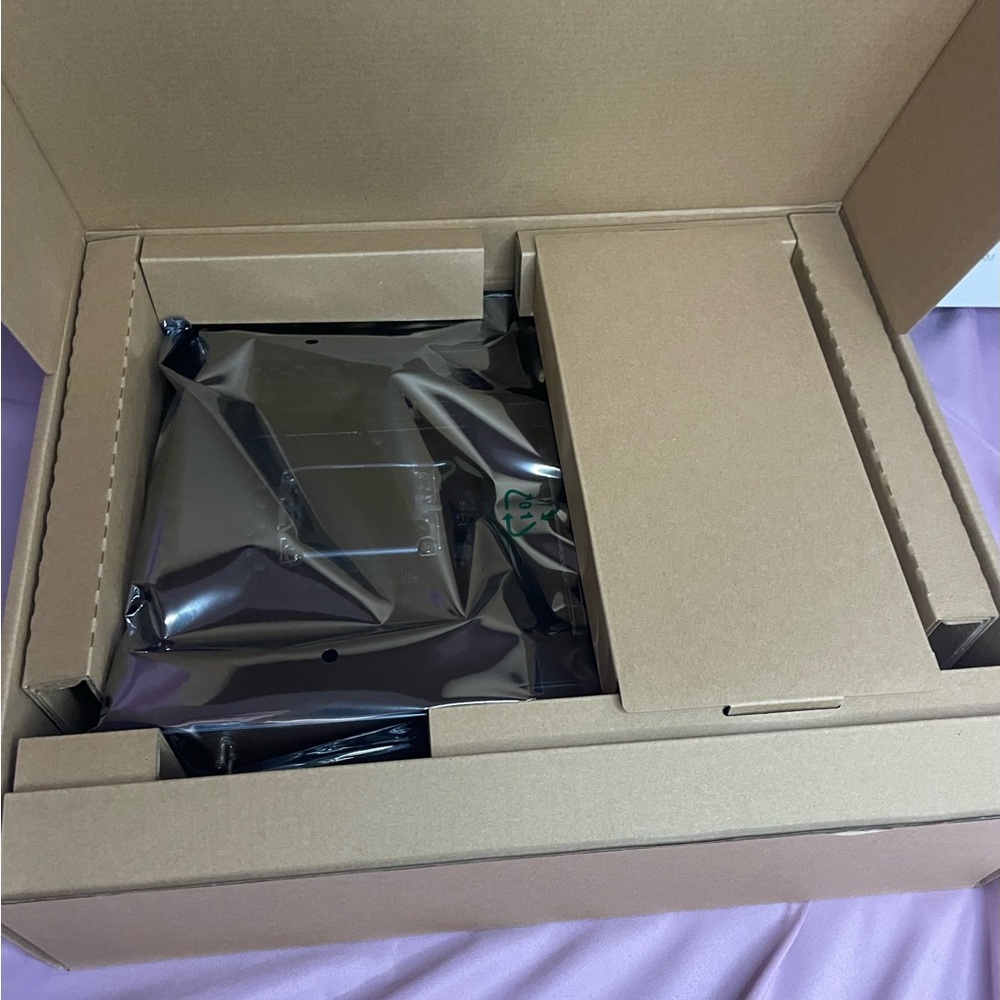 .NZXT N7 Z790 - Motherboard - ATX (N7-Z79XT-B1) New Read Description - Picture 8 of 8